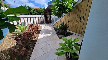 2 Units, 1 Price! Group Bundle! Sleeps 8! # Beach House!