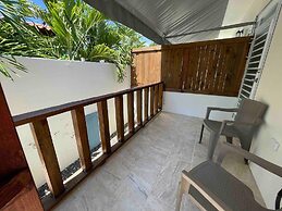 2 Units, 1 Price! Group Bundle! Sleeps 8! # Beach House!