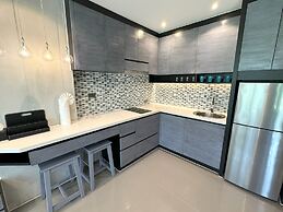 Apartment at Citygate by Lofty