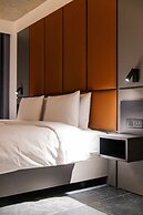 The Londoner Hotel St. Julians