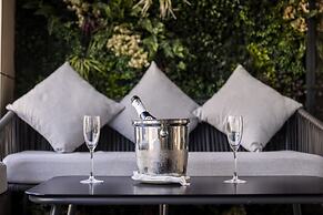 The Londoner Hotel St. Julians