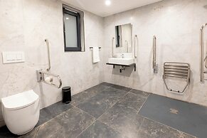 The Londoner Hotel St. Julians