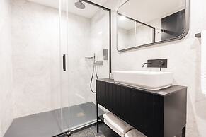 The Londoner Hotel St. Julians