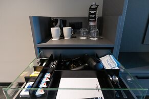 The Londoner Hotel St. Julians