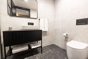 The Londoner Hotel St. Julians