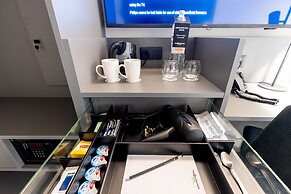 The Londoner Hotel St. Julians