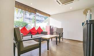 Fabhotel Doom Stay Inn