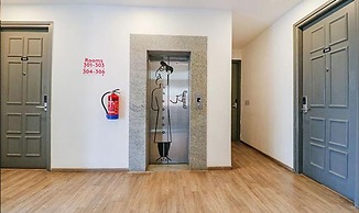 Fabhotel Doom Stay Inn