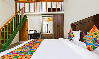 Fabhotel Wildflower Inn