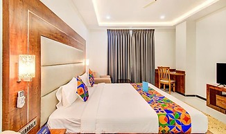 Fabhotel The Rs Suites