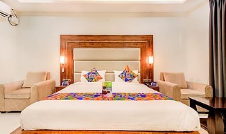 Fabhotel The Rs Suites