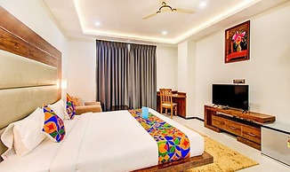 Fabhotel The Rs Suites