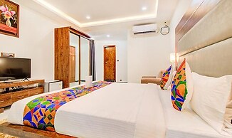 Fabhotel The Rs Suites