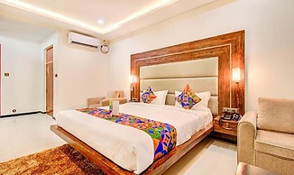 Fabhotel The Rs Suites