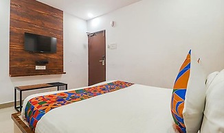 Fabhotel Twin Tree Suites