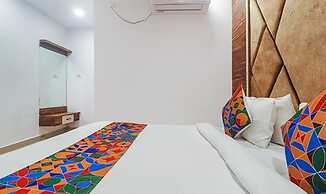 Fabhotel Twin Tree Suites