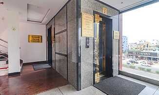 Fabhotel Twin Tree Suites