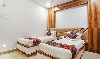 Fabhotel Twin Tree Suites