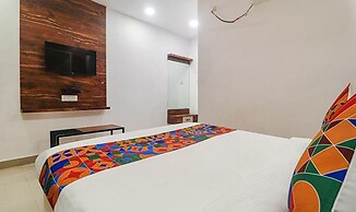 Fabhotel Twin Tree Suites