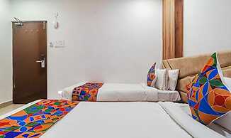 Fabhotel Twin Tree Suites