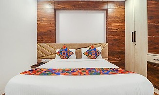Fabhotel Twin Tree Suites