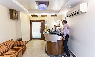 Fabhotel Poco Loco
