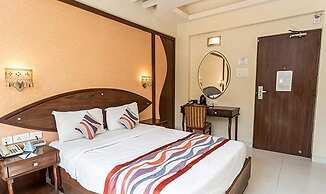 Fabhotel Poco Loco