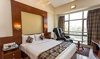Fabhotel Poco Loco