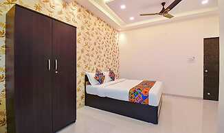 Fabhotel The Petals Residency