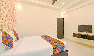 Fabhotel The Petals Residency