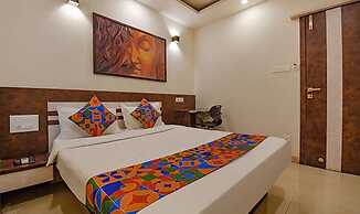 Fabhotel Rs Apartment