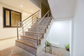 Fabhotel Sharma & Vishnu Garden