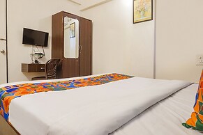 Fabhotel Royal Samrat