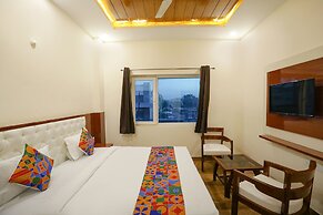 Fabexpress Trijal Inn