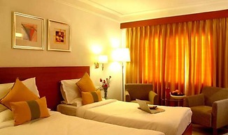 Fabhotel Prime Hampshire Plaza