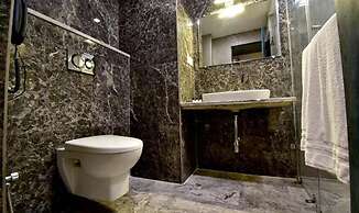 Fabhotel Prime Centella