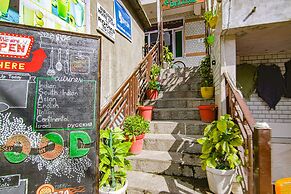 Fabhotel Nirvana Deluxe