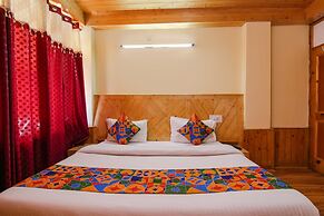 Fabhotel Orchard Retreat