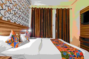 Fabhotel Vijay Palace