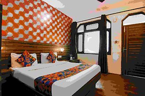 Fabhotel Vijay Palace