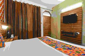 Fabhotel Vijay Palace