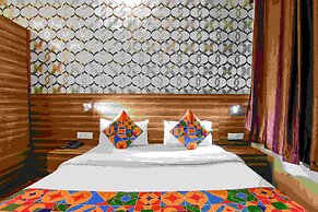 Fabhotel Vijay Palace