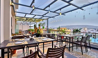 Fabhotel Prime Shree Dev Prime