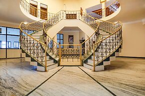 Fabhotel Lotus Resort