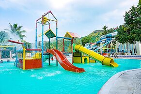 Fabhotel Lotus Resort