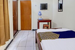 SPOT ON 92319 White House Syariah