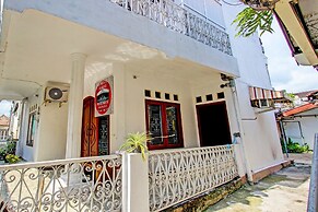 SPOT ON 92319 White House Syariah