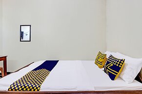 SPOT ON 92319 White House Syariah