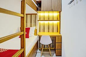 OYO 92435 Sunlo Cozy Home Family Homestay Syariah