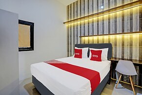 OYO 92435 Sunlo Cozy Home Family Homestay Syariah